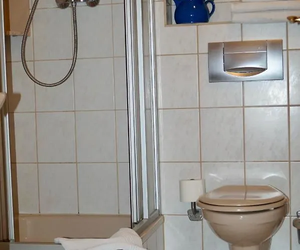 Konukevi Zum Ritter 3*