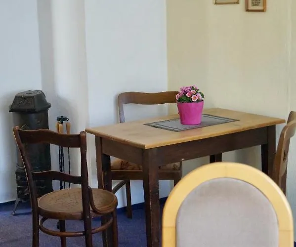 Konukevi Zum Ritter Katzhutte